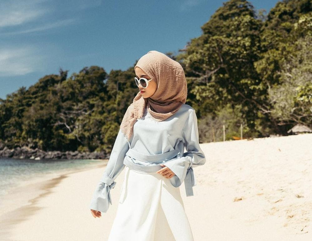 Remaja Outfit Pantai Hijab