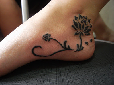 amazing Tattoo's photostream (200) · 迷你紋身 · 腰花紋身 · cute skull 