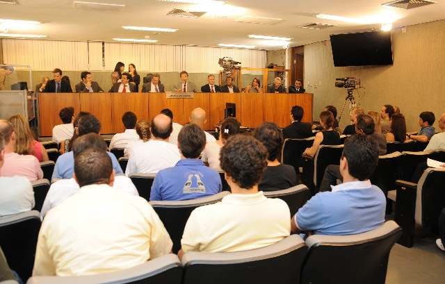 Comissão de Direitos Humanos obtém esclarecimentos sobre denúncias de violação do direito de greve e assédio moral cometidos em retaliação ao movimento grevista realizado por servidores da Polícia Federal
