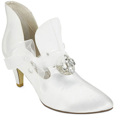 Lizbeth cool grannystyle wedding shoes Who said granny wasn 39t cool