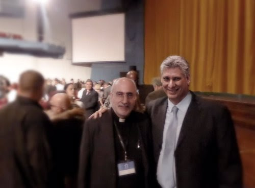 Antonio Alcaraz junto al primer Vicepresidente Cuba