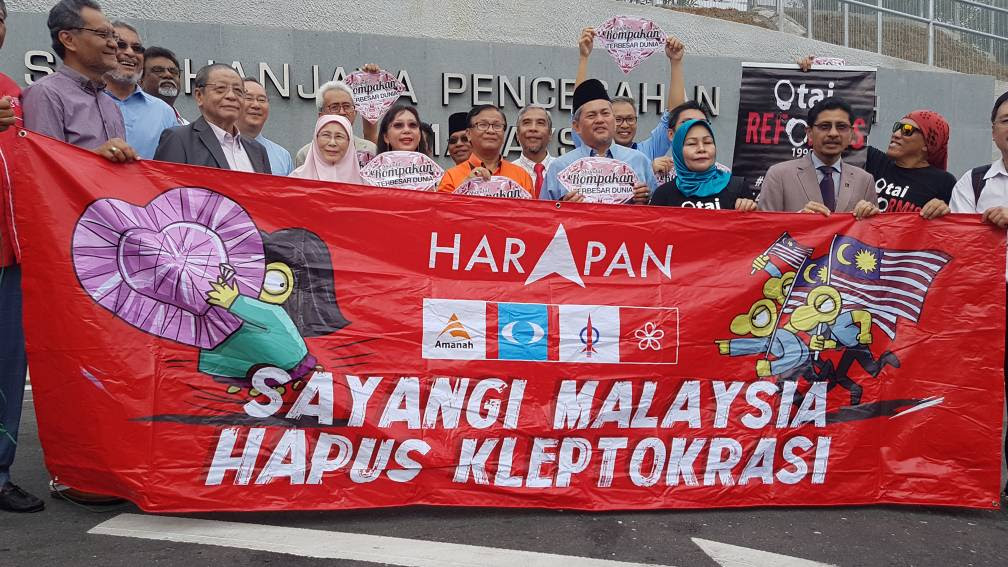 Image result for Foto sayangi malaysia hapus kleptokrasi