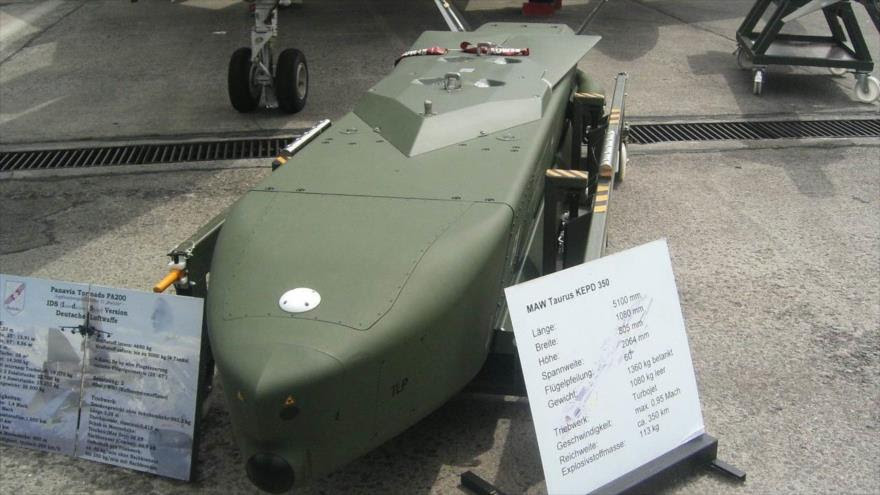 Resultado de imagen de misil Taurus fue disparado desde un caza F-15