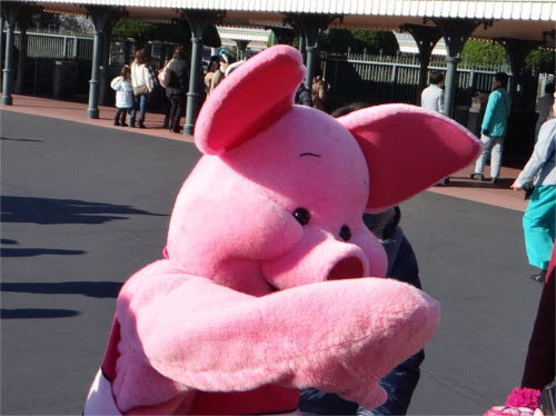 くまのプーさん に登場するイーヨーの名前の由来 ディズニー裏話 雑学 トリビアが2 000話以上 ディズニーブログ じゃみログ