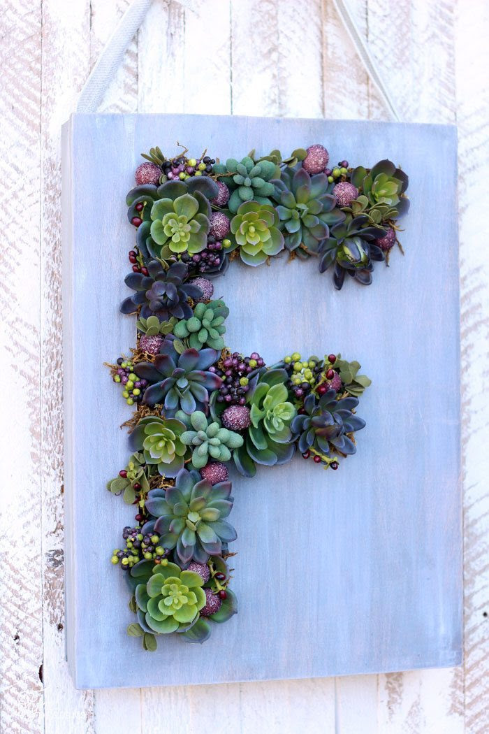 monogram-succulent-wreath