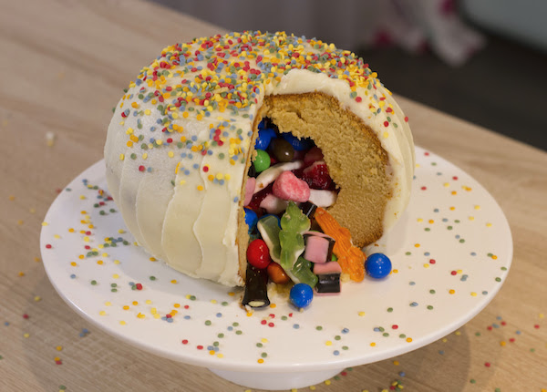 Gateau Pinata Anne Sophie Vidal Fashion Cooking