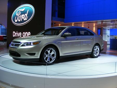ford taurus
