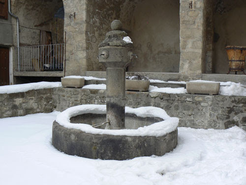 allos fontaine 2.jpg