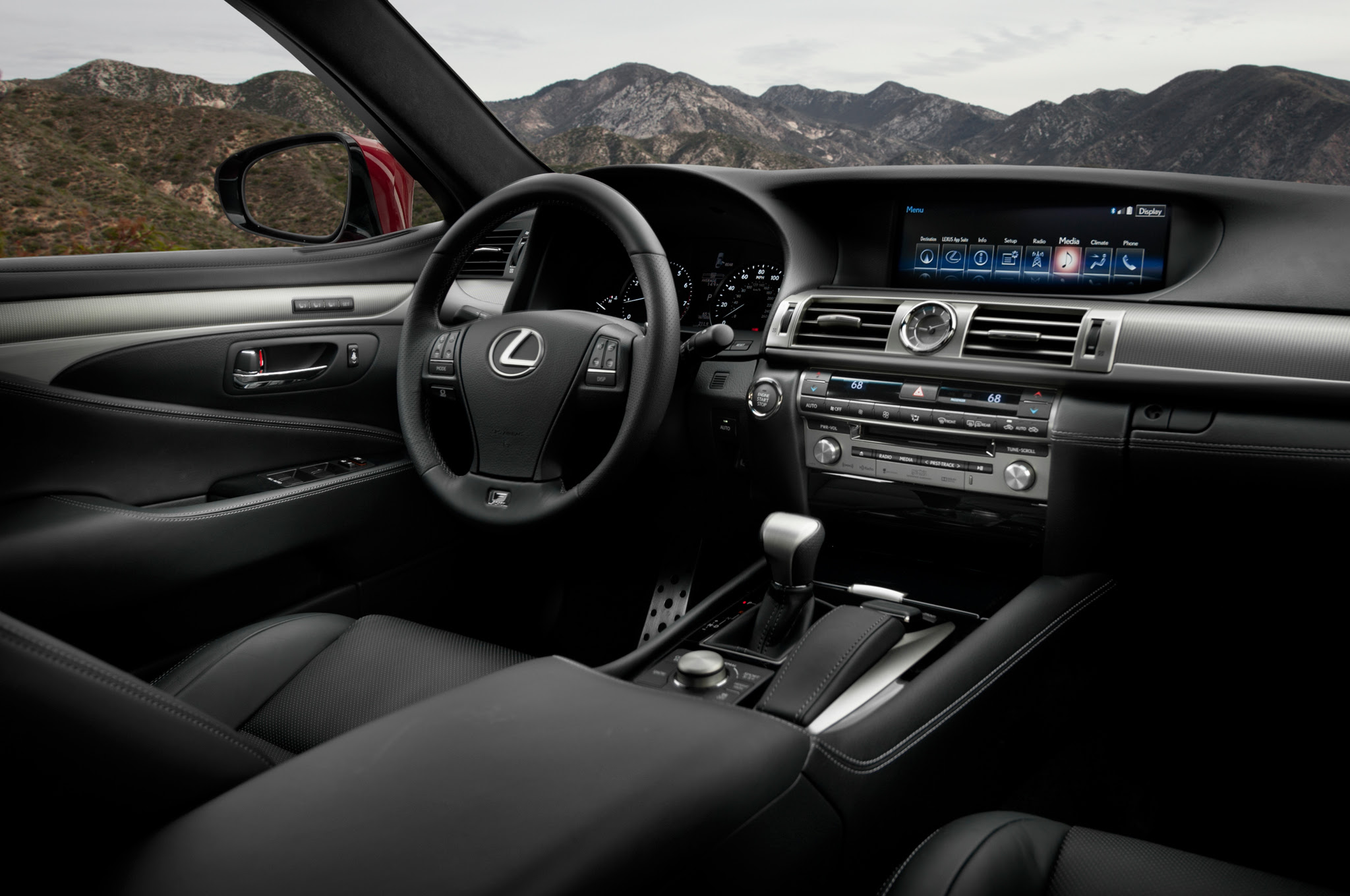 2015-Lexus-LS-460-F-Sport-front-interior