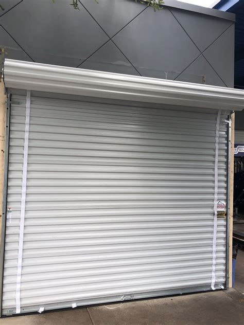 Here's how to find a new or replacement garage door for your home or other structure. Garage Door Photo Gallery - Commercial Roll Up Doors