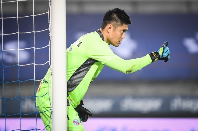 チームに一体感をもたらす Gk川島永嗣の評価がフランスで急上昇 なぜ今までベンチだったんだ サッカーダイジェストweb