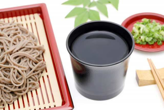 人気のレシピ 手軽に簡単 おいしいそばつゆの作り方紹介 手打ちそば いろは 小樽