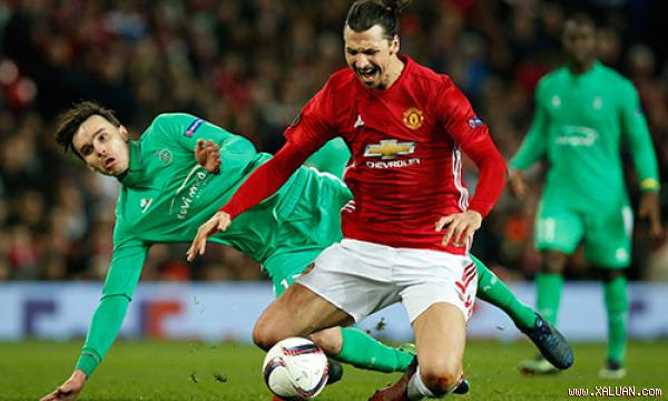  Man Utd đang cùng lúc phải chinh chiến trên bốn mặt trận và đối mặt với bài toán nan giải về phân bổ lực lượng. Ảnh: Reuters.