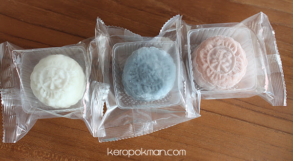 3 cute little mooncakes from Jewels Artisan Chocolate