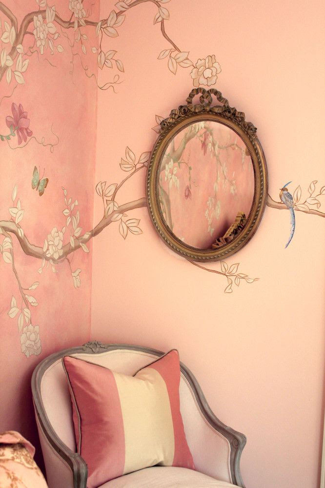 http://www.decorandoparalossentidos.com/2013/09/mural-romantico-en-salmon-empolvado.html