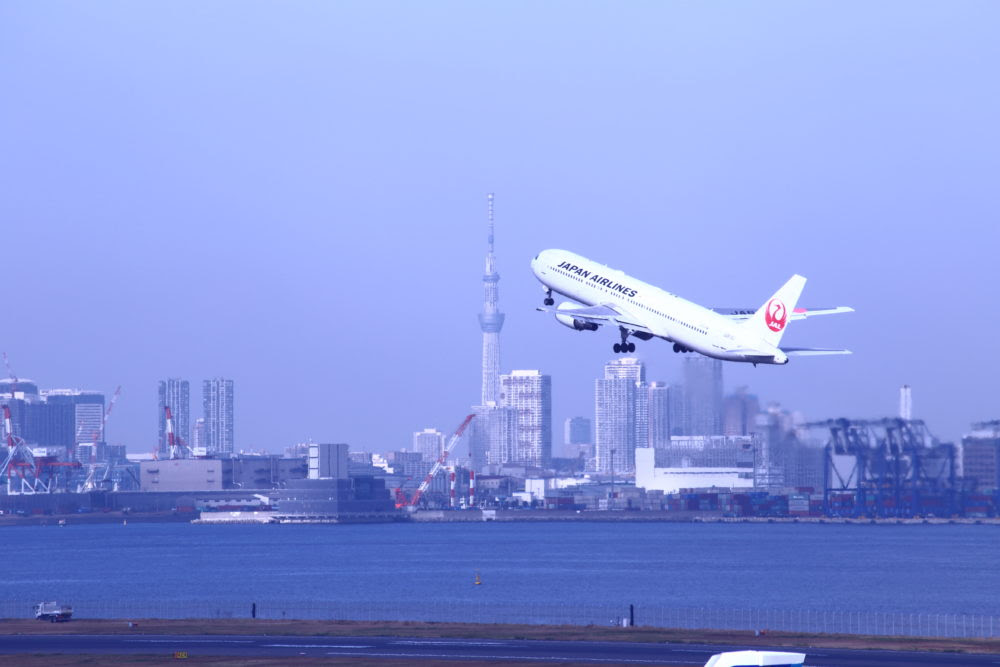 羽田空港でスカイツリーに飛び込む飛行機写真を撮ってきた 18 11 30 週末絶景カメラマンゆーの日記
