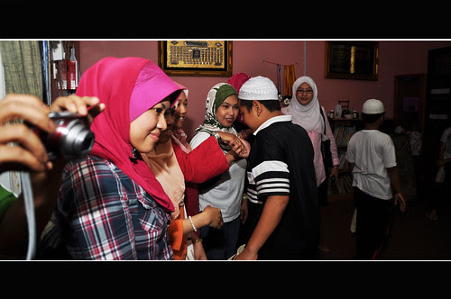 hitam