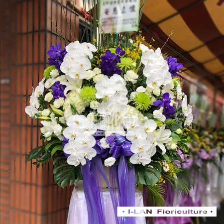 藝術花柱 04 白紫色系追思用藝術花柱 宜蘭花苑 宜蘭花店 羅東花店 宜蘭區花禮外送服務