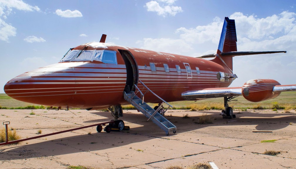 Avião que pertenceu a Elvis Presley é leiloado por R$ 1,4 milhão nos EUA (Foto: GWS Auctions, Inc. via AP)