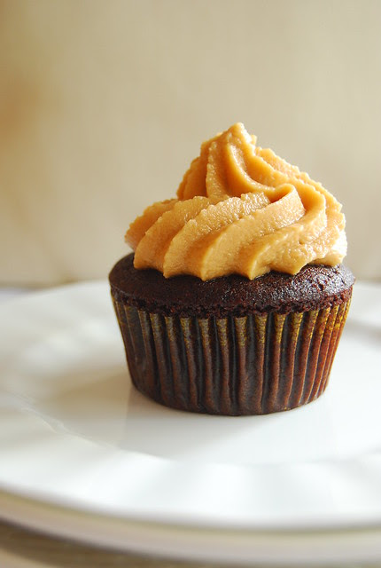Cupcakes With Peanut Butter Frosting
