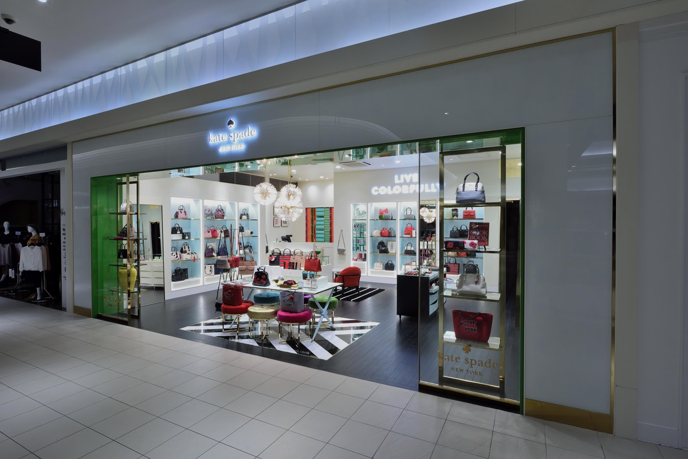 Kate Spade New York 金沢フォーラス 株式会社バウハウス丸栄 店舗デザイン 店舗設計 店舗内装