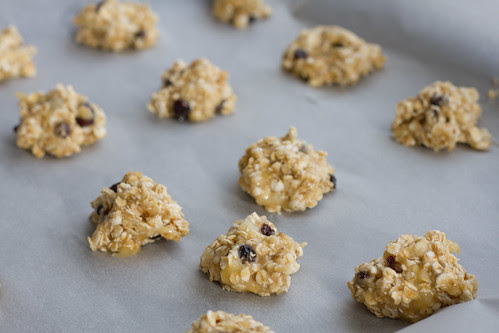 Banaani-kaerahelbeküpsised / 3-ingredient cookie (bananas, oats, currant raisins)
