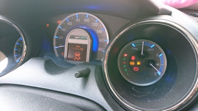 フィット ハイブリッド チェックランプ点灯 Abs Vsa 点灯 故障 修理 点検 国産車 輸入車 車検 パーツ持ち込み取り付け カーナビ取り付けは カーメンテナンスプロショップ ナビラボ