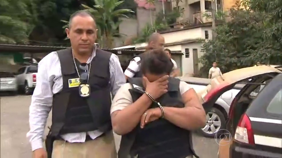 Mulher foi condenada a mais de 34 anos de prisão pela Justiça em Ponte Nova (Foto: Reprodução/TV Globo)