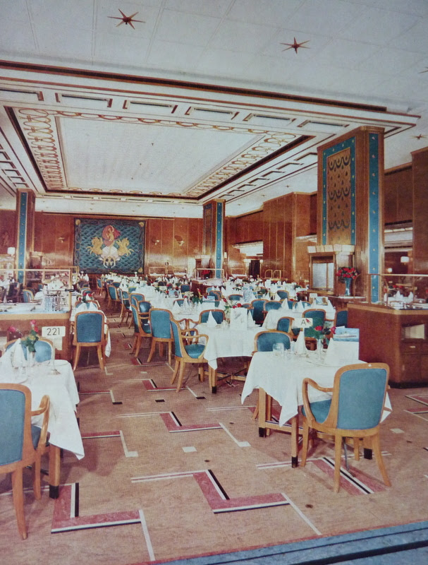 The first-class restaurant on the QUEEN ELIZABETH