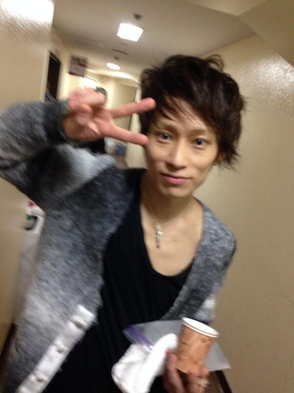 カーデかわいいです Uverworld Takuya 髪型 ファッションまとめ カーデかわいいです Uverworld Takuya 髪型 ファッションまとめ
