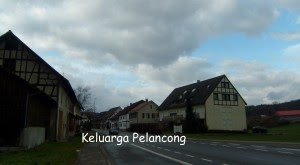 Suasana desa Busingen yang sepi.