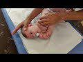[Meilleure collection] bébé tête en bas dos à gauche 195764