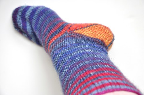 Finished 1. pair of Burning stripes socks-close up of heel-3
