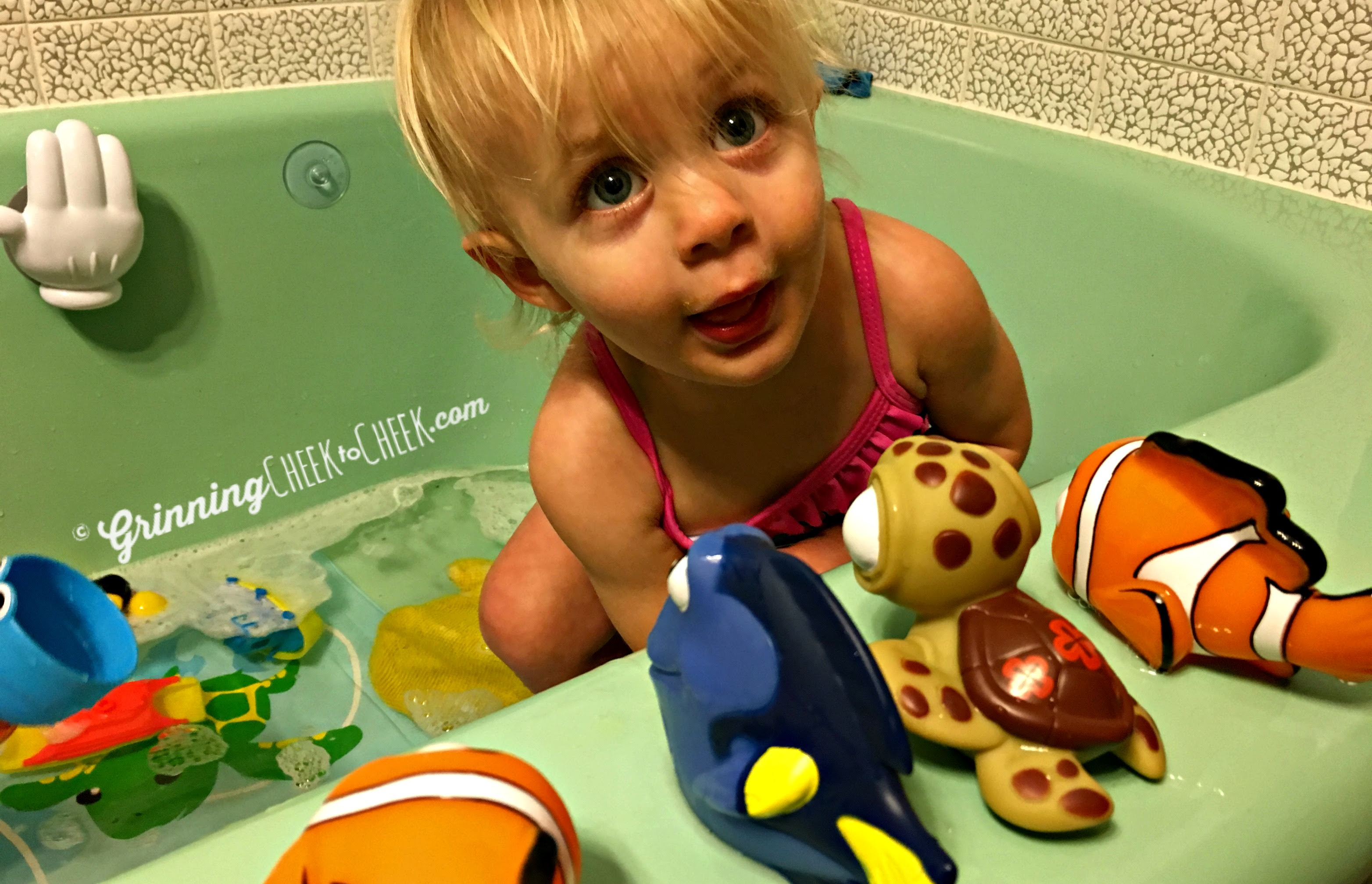Finding Nemo Bath Toys with #TheFirstYears! - Grinning ...