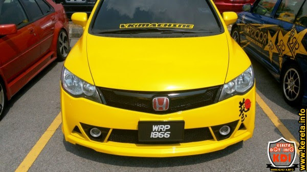 YELLOW VS RED MODIFIED HONDA  CIVIC  WITH BODY KIT OF MUGEN 
