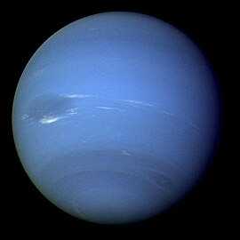 Il pianeta fotografato dalla sonda Voyager 2 tra il 16 e il 17 agosto 1989.