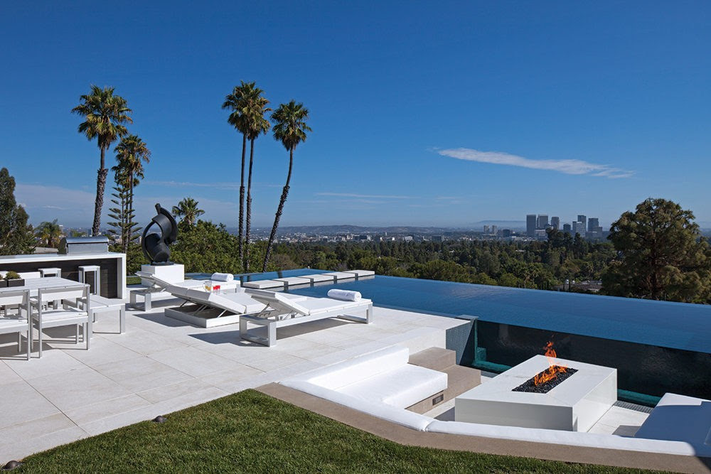6 Infinity pool