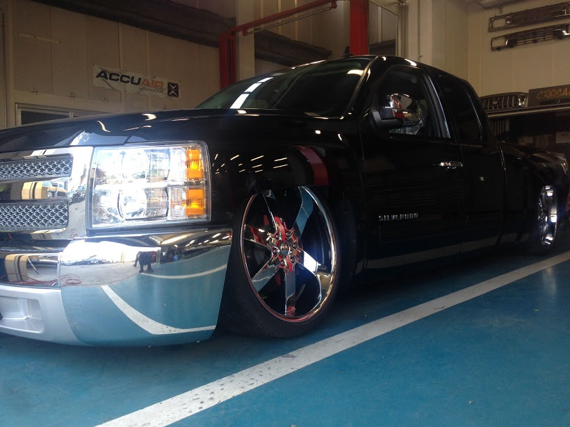 Jeep ラングラー タコマ ミニトラック リフトアップ エアサス ハイドロリクス レストア カスタム パーツ クラシックカー ヴィンテージカー ローライダー 逆輸入車 アメ車 神奈川 川崎 横浜 東京 大田区 世田谷区