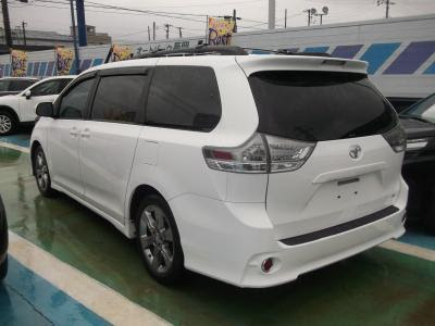 新潟の中古車情報 トヨタ シエナ ３ ５ｓｅ ｗオートｓｄｒ ８人 ツインｍナビ地デジ ２０１１年モデル オートパーク