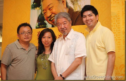 groupphotowithchualam-thumb