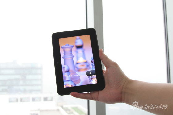 行货kindle Fire Hd上手体验 阅读为王 2 亚马逊 行货kindle 评测 笔记本 新浪科技 新浪网