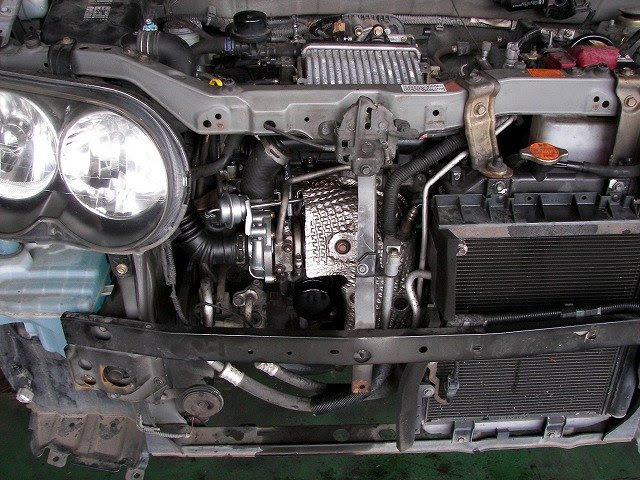 整備情報事例 マフラーより白煙が出る