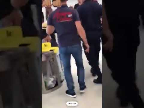 Grand Banditisme   Les rappeurs Booba et Kaaris se battent en plein milieu de l’aéroport 