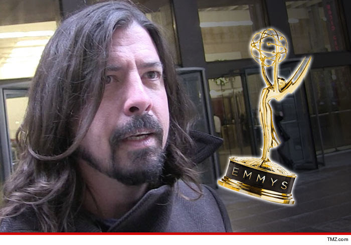 0921-dave-grohl-emmys-tmz-01