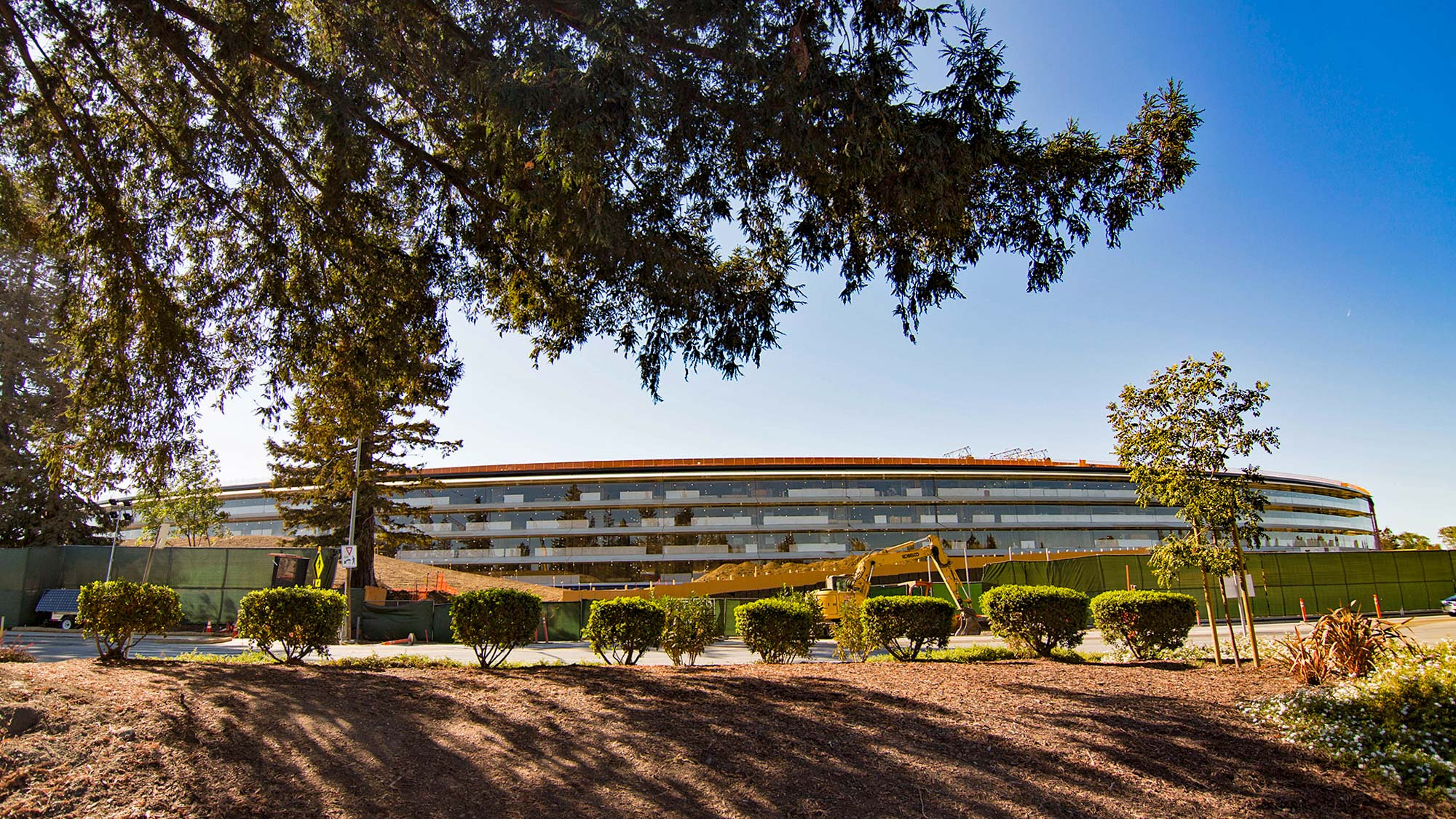 Apple Campus 2 "Spaceship"