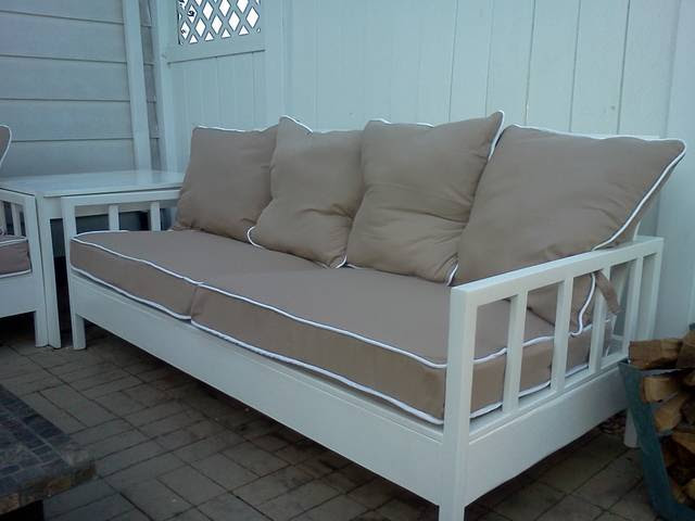 Ana White Simple White Outdoor Sofa and Loveseat - DIY 