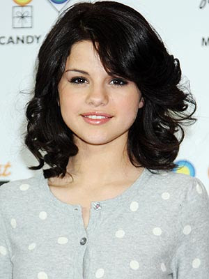 selena gomez hair short. short hair.. selena gomez