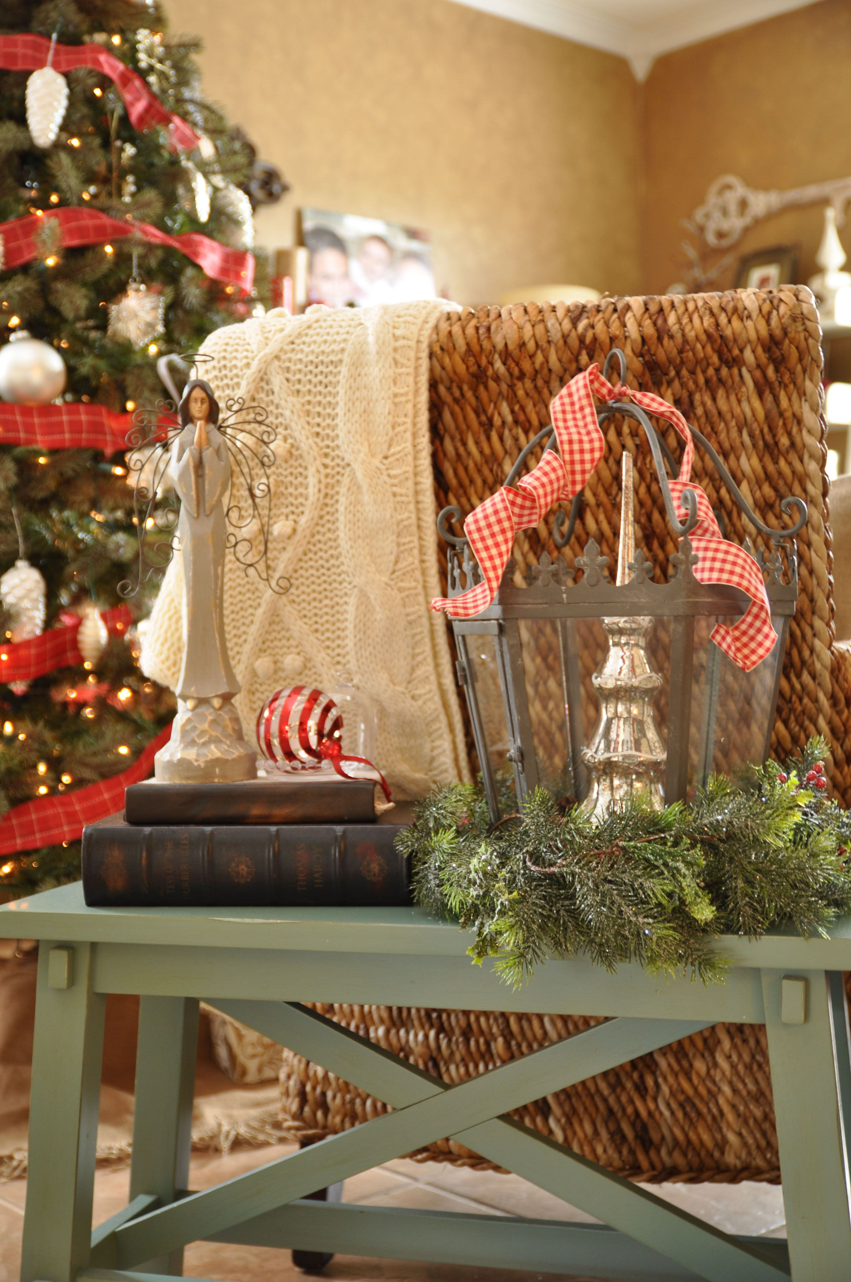 Pinterest Christmas Decorating With Lanterns