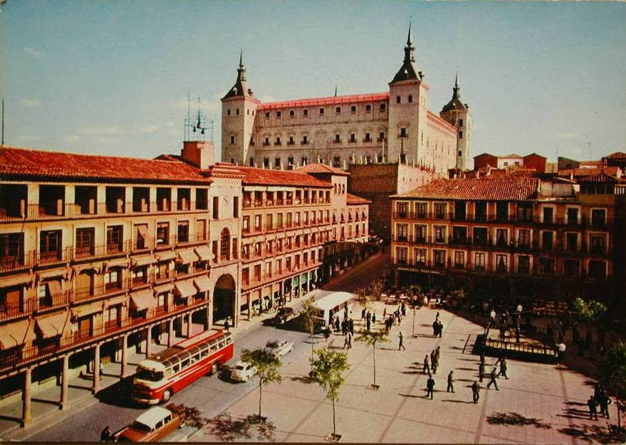 Plaza de Zocodover a mediados del siglo XX