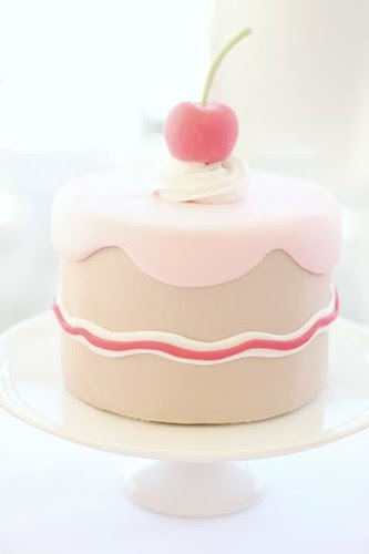 sweet little cake table
